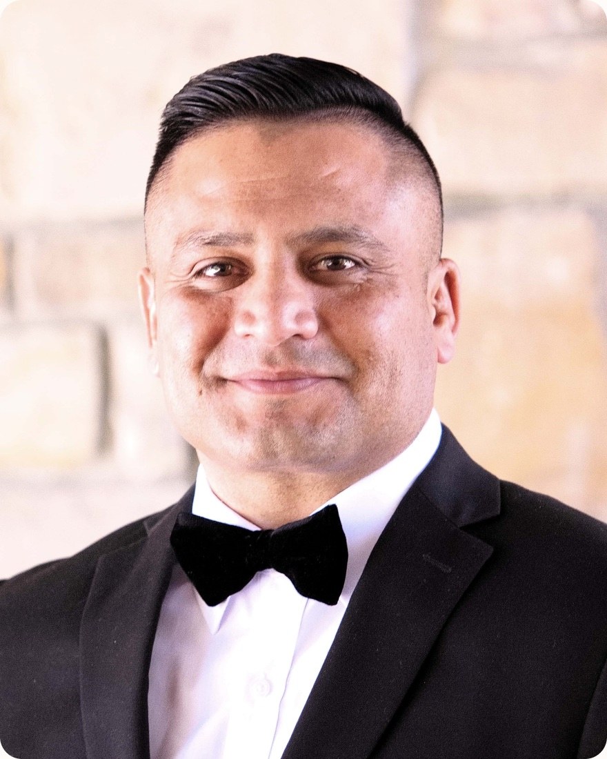 Dr. Jose Enriquez Dr. Jose Enriquez